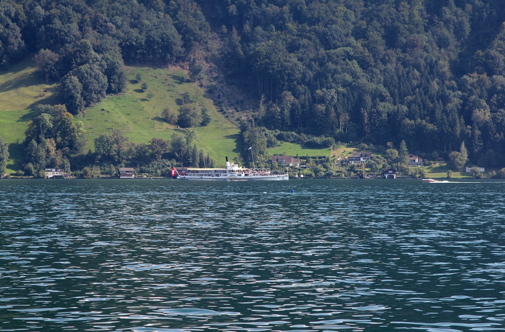 Tour Boat Unterwalden and Lucerne Exclave